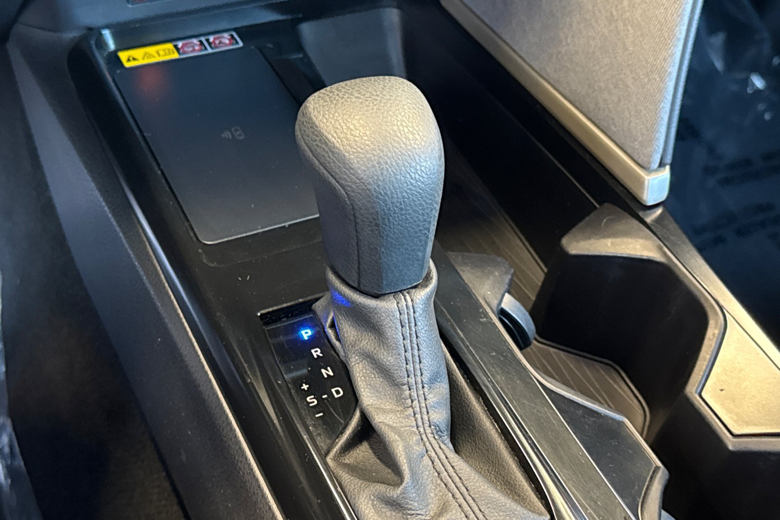 Used 2025 Toyota Camry LE FWD image 26