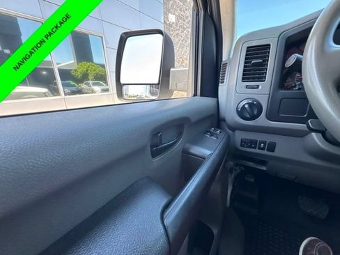 Used 2018 Nissan NV 3500 SV w/ Navigation Package RWD image 16