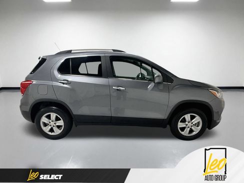 Used 2019 Chevrolet Trax LT w/ LT Convenience Package AWD/4WD image 6