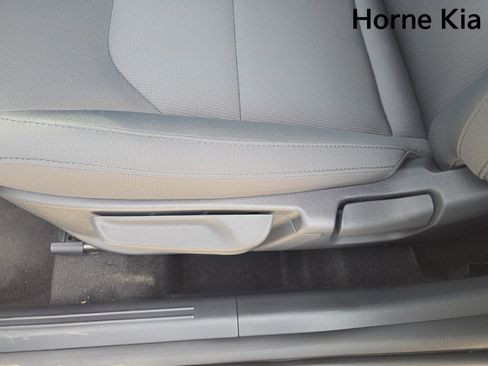 New 2026 Kia Niro LX FWD image 13