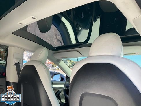 Used 2022 Tesla Model 3 Long Range AWD/4WD image 60