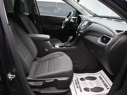 Used 2022 Chevrolet Equinox LT AWD/4WD image 10