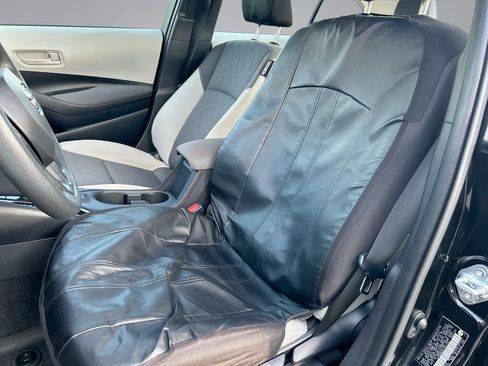 Used 2026 Toyota Corolla LE FWD image 11