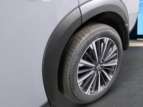 New 2026 Nissan Pathfinder Platinum w/ Cargo Package FWD image 9