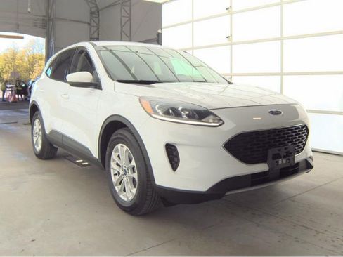 Used 2020 Ford Escape SE AWD/4WD image 4