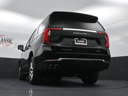 Used 2025 GMC Yukon Denali AWD/4WD image 32