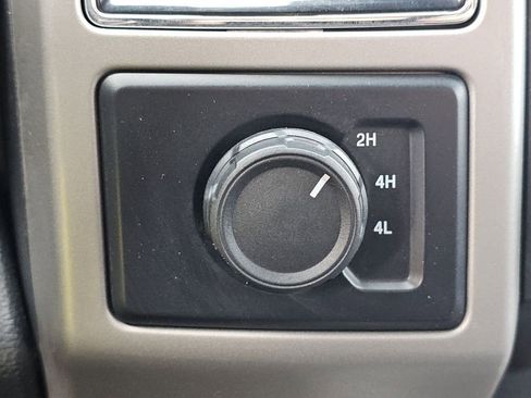 Certified 2019 Ford F250 Lariat w/ Lariat Value Package image 11