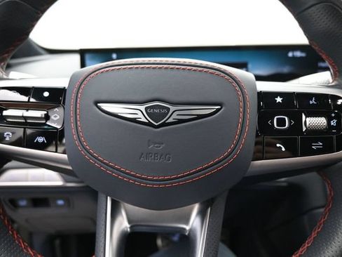 Used 2025 Genesis GV80 3.5T e-SC AWD/4WD image 16
