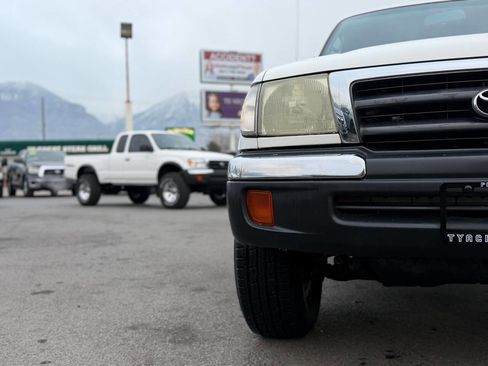 Used 2000 Toyota Tacoma 4x4 Xtracab image 40