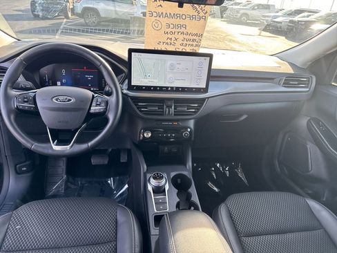 Used 2024 Ford Escape SE image 15