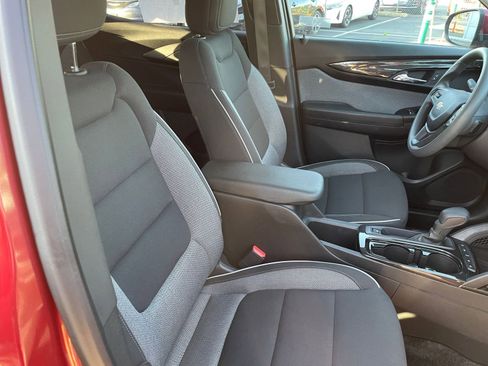 Used 2025 Chevrolet TrailBlazer LT image 30