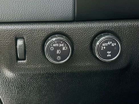 Used 2018 Chevrolet Colorado Z71 image 10