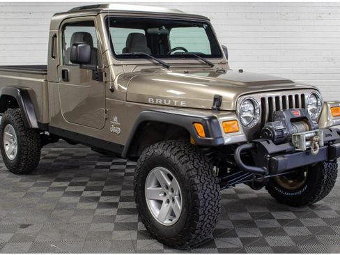 Used 2005 Jeep Wrangler Rubicon AWD/4WD image 1