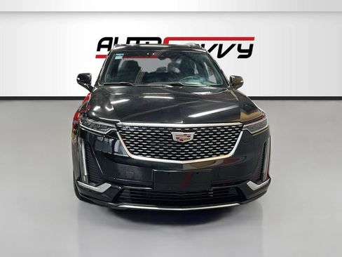 Used 2024 Cadillac XT6 Premium Luxury w/ Technology Package AWD/4WD image 2