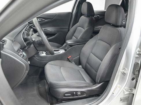 Used 2019 Chevrolet Malibu LT FWD image 18