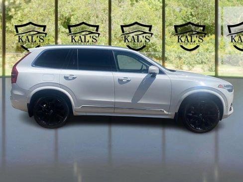 Used 2019 Volvo XC90 T6 Inscription w/ Luxury Package image 4