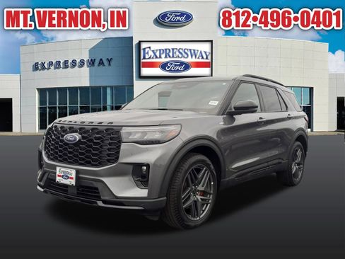 Used 2025 Ford Explorer ST-Line w/ ST-Line Street Pack AWD/4WD image 3