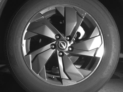 Used 2025 Nissan Rogue SV FWD image 14