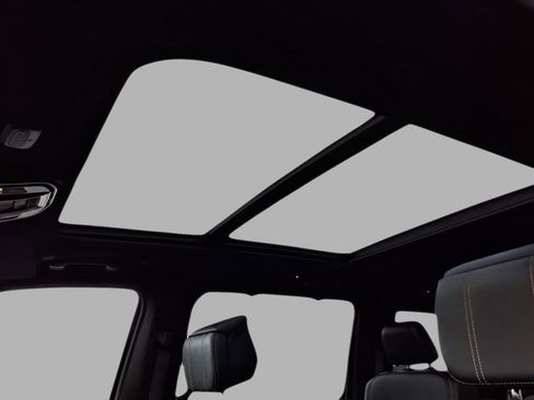 Used 2023 Jeep Grand Wagoneer 4WD image 23