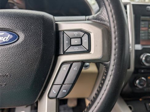 Used 2015 Ford F150 Lariat image 26