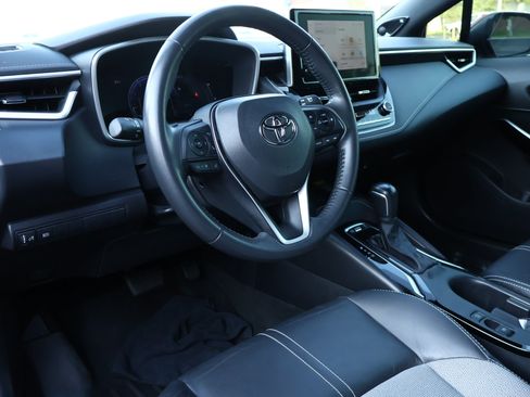 Used 2024 Toyota Corolla XSE FWD image 3