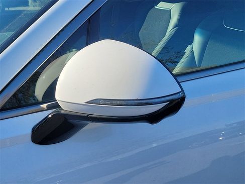 Used 2025 Genesis GV70 2.5T Sport Prestige w/ Sport Prestige Package image 11