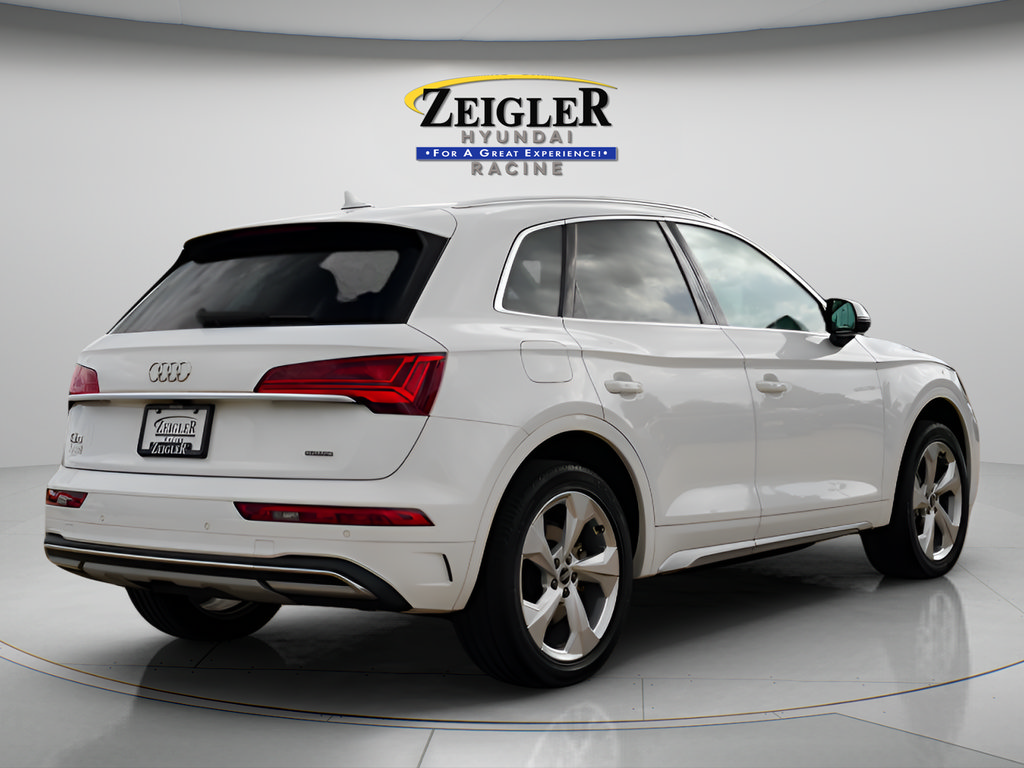 Used 2021 Audi Q5 2.0T Premium Plus w/ Premium Plus Package AWD/4WD image 7
