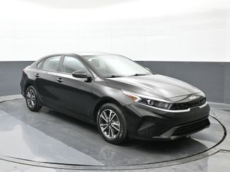 Used 2023 Kia Forte LXS video 2