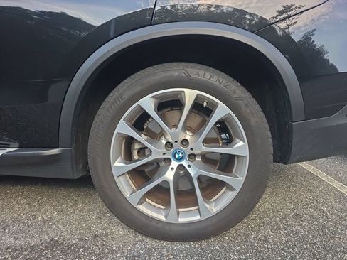 Used 2024 BMW X5 xDrive50e AWD/4WD image 5