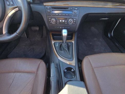 Used 2010 BMW 128i Convertible image 16