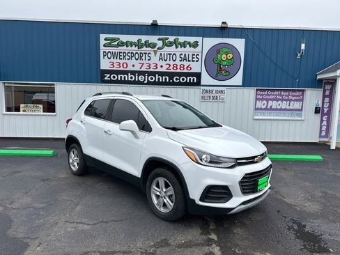 Used 2019 Chevrolet Trax LT w/ LT Convenience Package AWD/4WD image 1