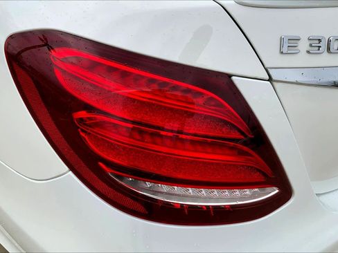 Used 2019 Mercedes-Benz E 300 image 29