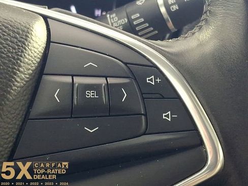 Used 2017 Cadillac XT5 Luxury w/ Driver Awareness Package FWD image 29