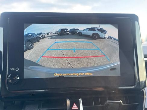 Used 2025 Toyota Corolla LE FWD image 36