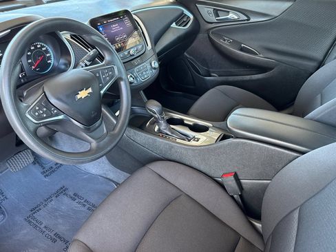 Used 2023 Chevrolet Malibu LT FWD image 5