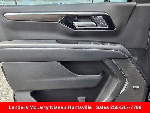 Used 2025 Chevrolet Tahoe Z71 w/ Z71 Off-Road Package AWD/4WD image 25
