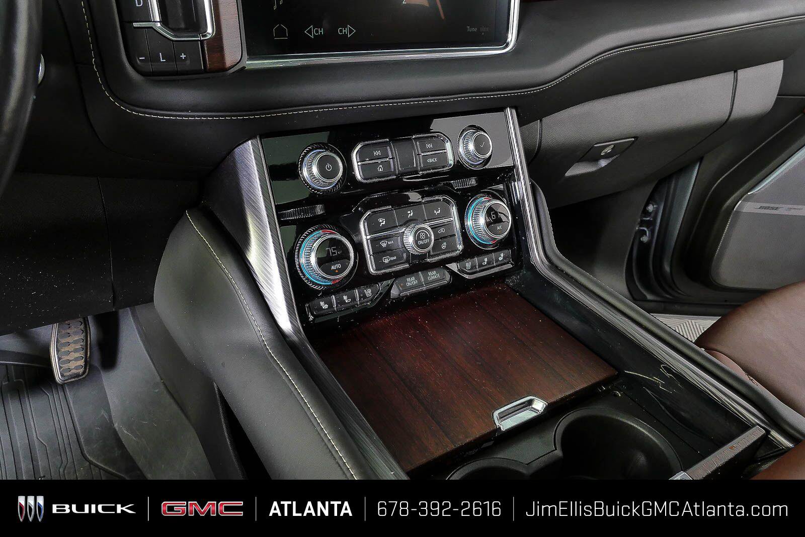 Certified 2023 GMC Yukon Denali Ultimate w/ LPO, Floor Liner Package AWD/4WD image 19