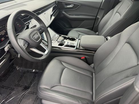 Used 2025 Audi Q7 2.0T Premium image 5
