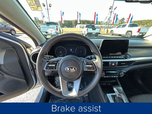 Used 2019 Kia Forte LXS image 29