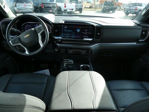Certified 2024 Chevrolet Silverado 1500 LTZ AWD/4WD image 21