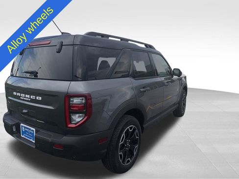 Used 2025 Ford Bronco Sport Outer Banks w/ Outer Banks Tech Package+ AWD/4WD image 19