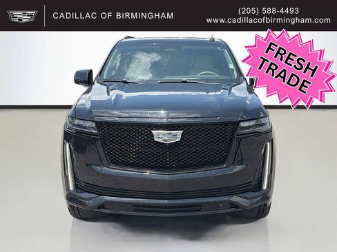Used 2022 Cadillac Escalade Sport Platinum w/ LPO, ONYX Package AWD/4WD image 2