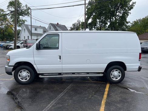 Used 2013 Ford E-250 and Econoline 250 w/ PWR Group image 9