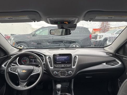 Used 2023 Chevrolet Malibu LT image 21