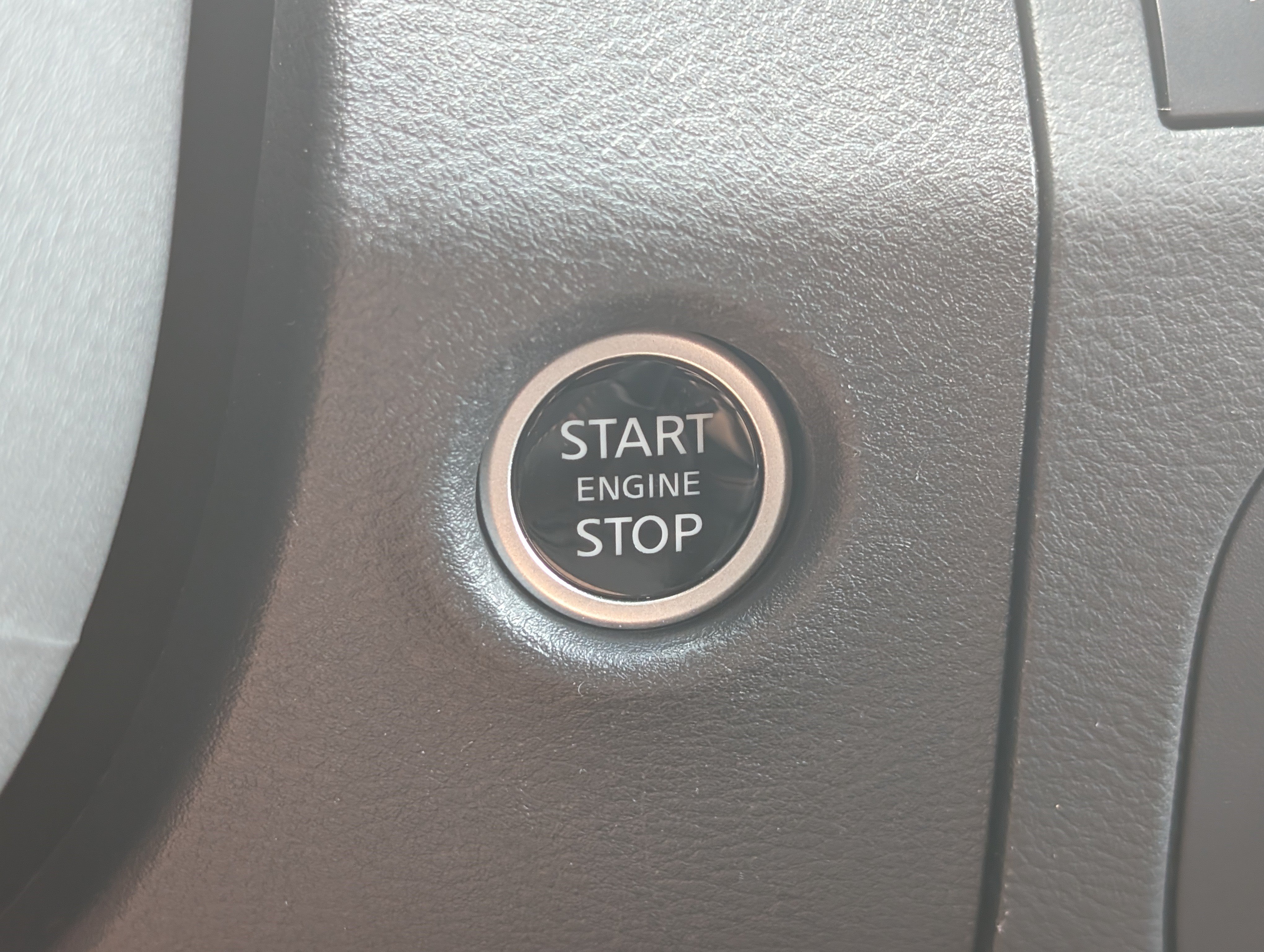 Used 2025 Nissan Frontier PRO-4X w/ Pro Convenience Package AWD/4WD image 32