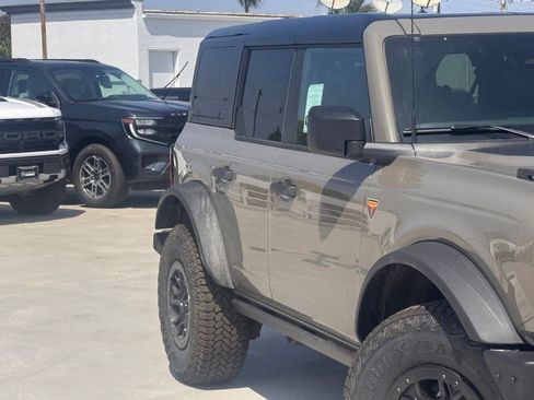 New 2026 Ford Bronco Badlands AWD/4WD image 5