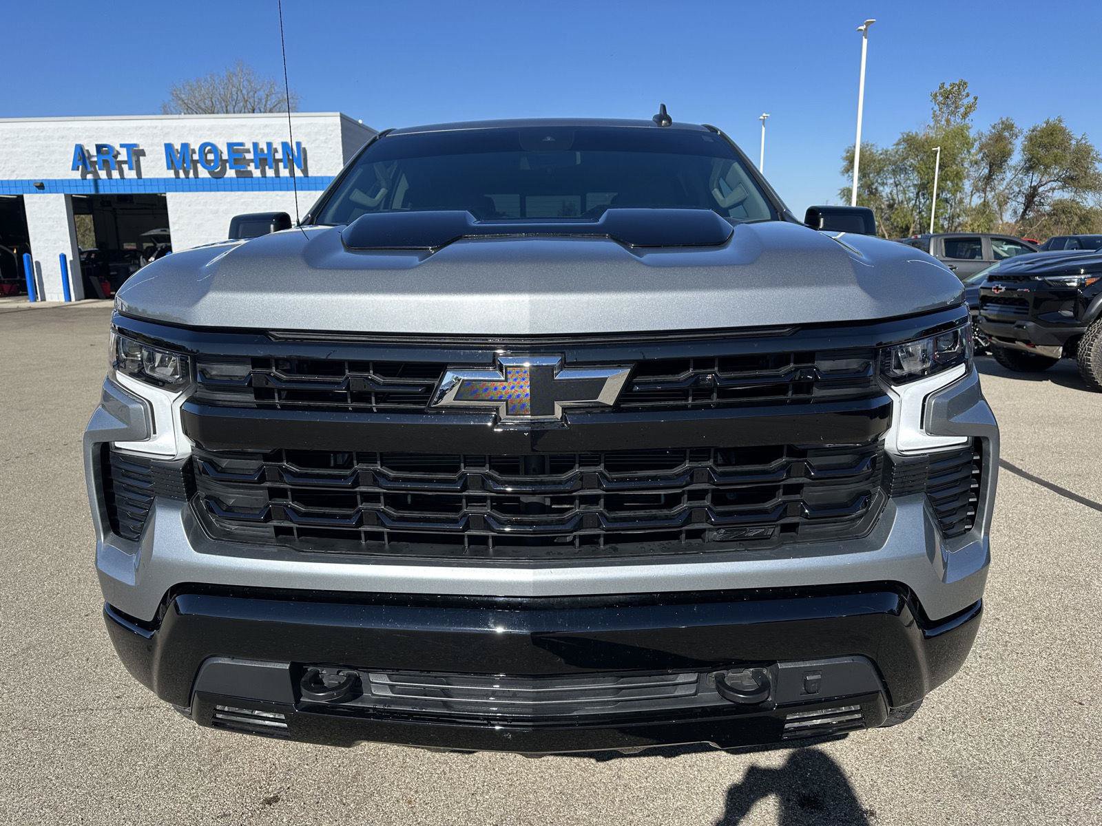 Used 2025 Chevrolet Silverado 1500 LT Trail Boss w/ Convenience Package II AWD/4WD image 6