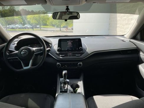 Used 2020 Nissan Altima 2.5 S AWD/4WD image 2