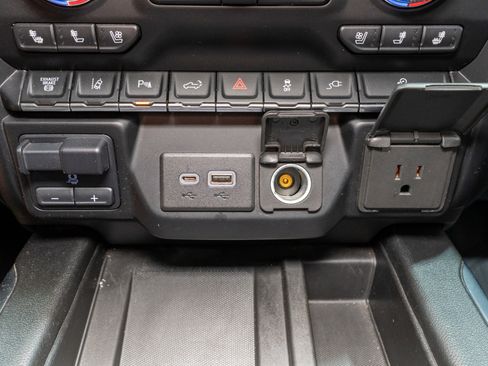 Used 2020 GMC Sierra 2500 Denali w/ Denali Ultimate Package image 30