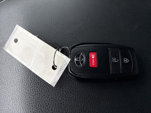 Used 2025 Toyota Tacoma SR5 image 30